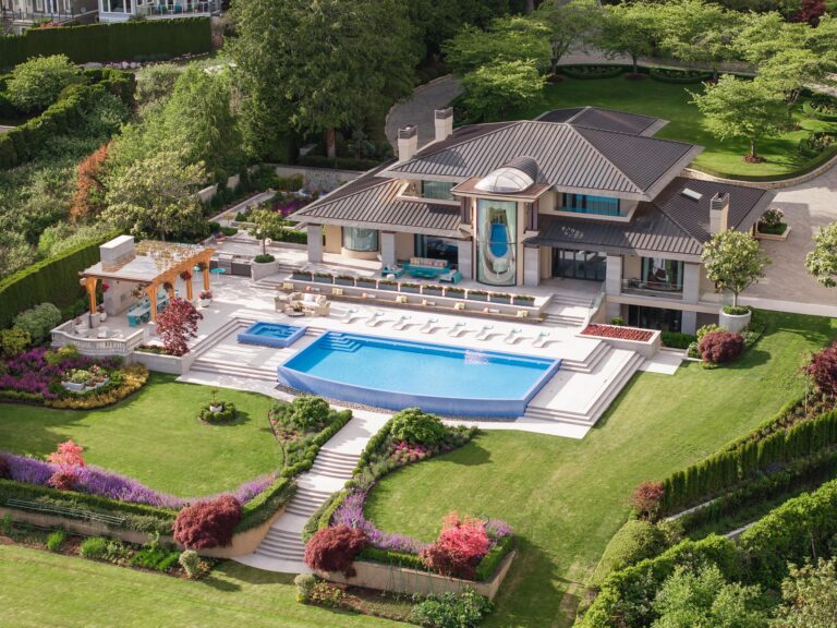 drone view of Vancouver estate with pool by Teragon